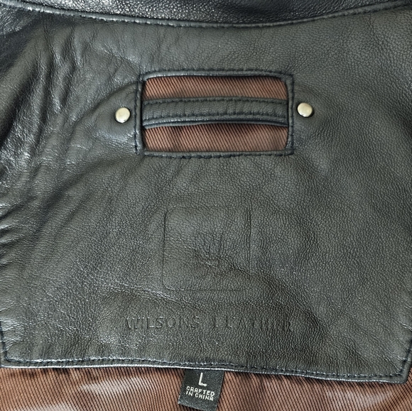 Wilson's Leather Black Lightweight Jacket with Front Zipper and Folded Collar - Picture 3 of 5
